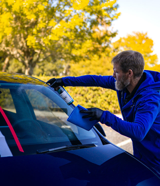 Carpro Clarify PH₂OBIC: Glass Cleaner and Sealant
