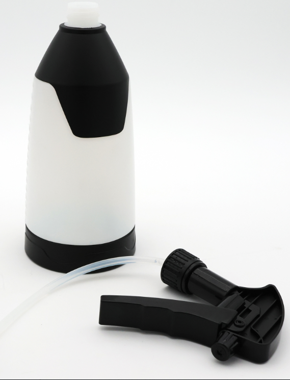 Golden State The Penguin Bottle & 360 Upside-down Trigger Sprayer
